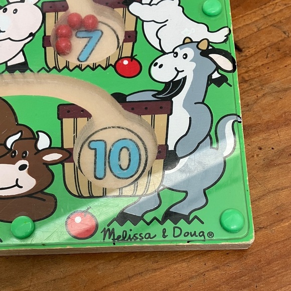 Melissa & Doug Colorful counting car parking and magnetic counting maze Farm - Picture 6 of 15